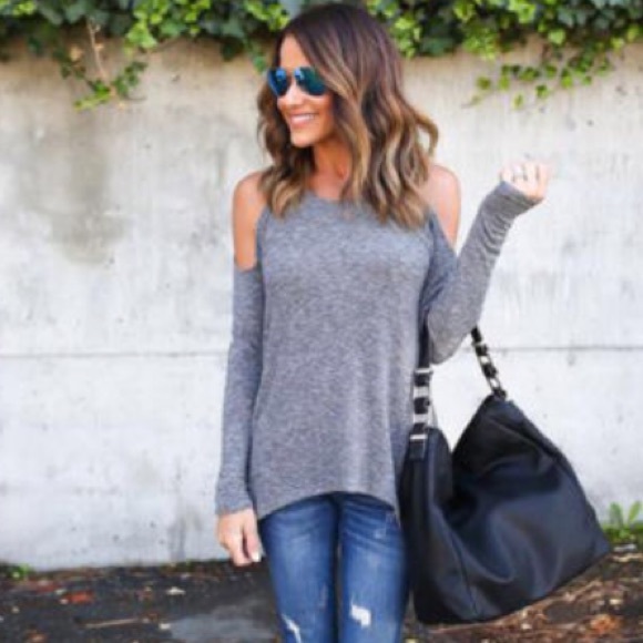Tops - LAST ONE Large Gray Cold Shoulder Casual Top